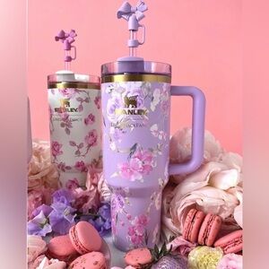Stanley x LoveShackFancy Quencher 40 Oz 💜🌸